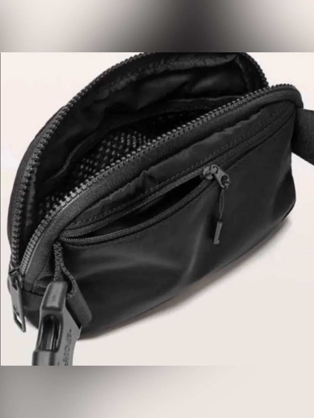 Lululemon Black Everywhere Belt Bag - Picture 7 of 13